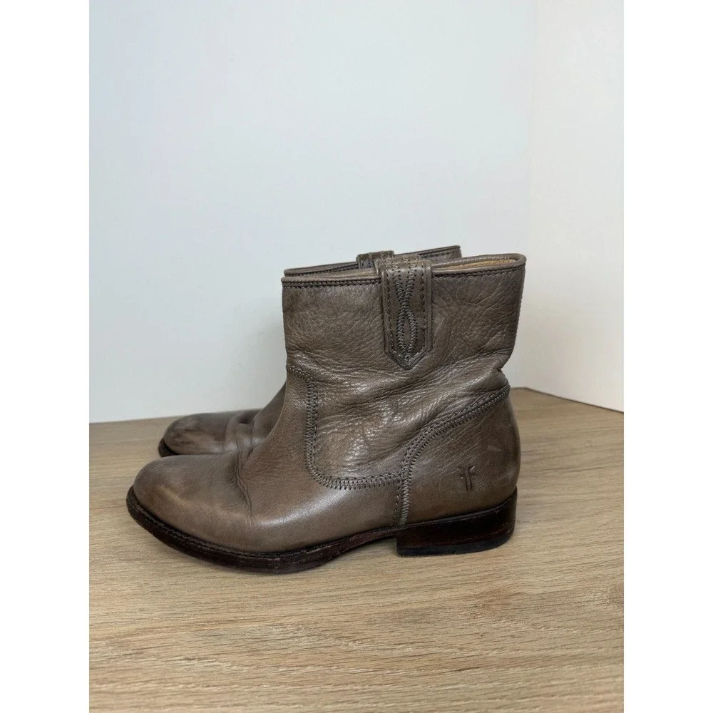 Frye Carson Pull On Ankle Boots Womens 6 Brown Leather Western Short Booties